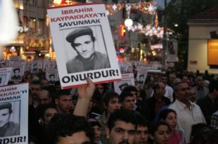 Demonstration in der Türkei zum Gedenken an IBO